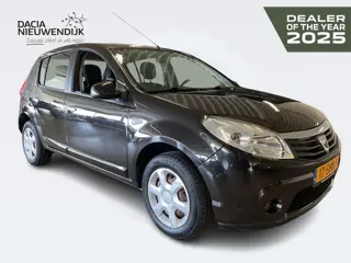 Dacia Sandero 1.2 Lauréate  | MEENEEMPRIJS MET GELDIGE APK | AIRCO | PARKEERSENSOREN | RADIO | ELEKT
