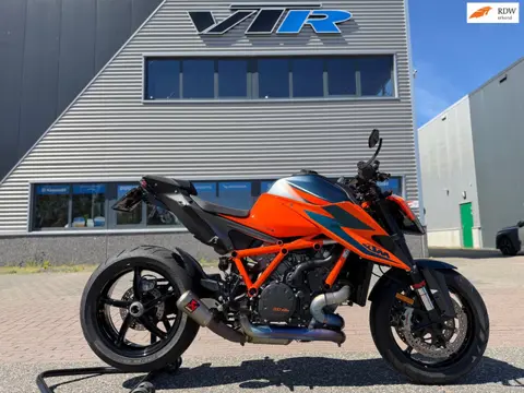 KTM 1290 SuperDuke R ABS Track pack Akrapovic Full options