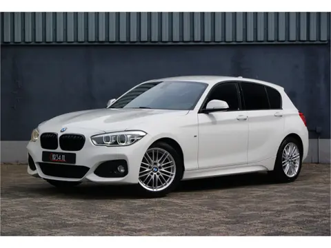 BMW 1-serie 116i M Sport Facelift Shadow Carplay/PDC/LED/Alarm