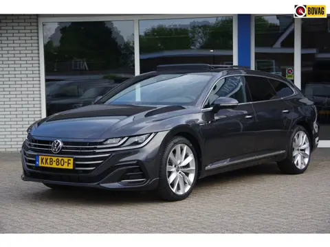 Volkswagen Arteon Shooting Brake 1.4 TSI eHybrid SOH 98% R-line 360° Camera Panoramadak Trekhaak