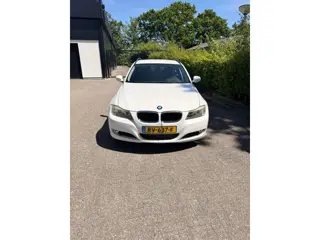 BMW 3-serie Touring 318i