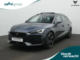 CUPRA Leon Sportstourer 1.4 e-Hybrid 245 pk VZ Performance | Panoramadak | Leder | Kuipstoelen | Geh