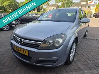Opel Astra 1.6 Essentia LEUKE AUTO RIJDT EN SCHAKELT GOED