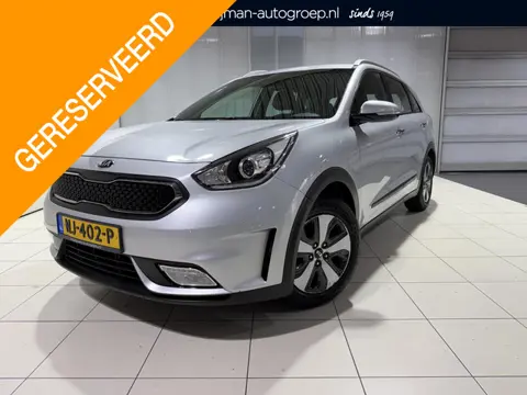 Kia Niro 1.6 GDi Hybrid First Edition  Navigatie, Apple Carplay/Android Auto, Camera.