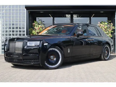 Rolls-Royce Phantom Series II | Starlight, Bespoke Audio, Massage, Entertainment
