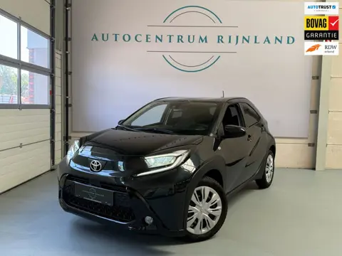 Toyota Aygo X 1.0 VVT-i MT Play Camera, Stoelverwarming