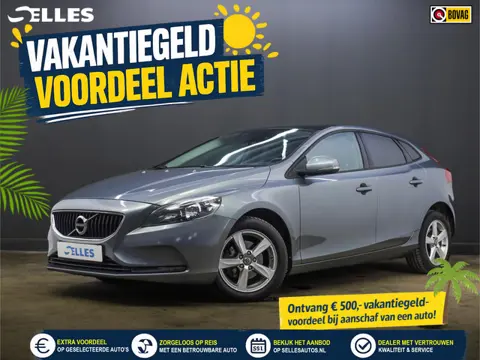 Volvo V40 2.0 D2 Momentum | Navigatie | Voorstoelen verwarmd | Verwarmde voorruit |