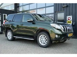 Toyota Land Cruiser 3.0 D-4D-F Executive Window Van | Grijs Kenteken | Trekhaak | Schuifdak | Camera
