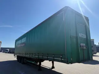 Van Hool 3B2003 3x van Hool mega trailer with lift axle and kinglifter mount