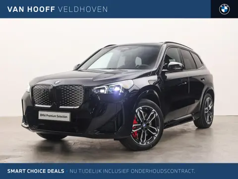 BMW iX1 eDrive20 M Sport / Trekhaak / Sportstoelen / Head-Up / M Adaptief onderstel / Comfort Access