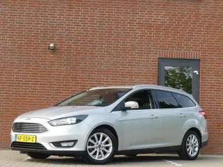 Ford FOCUS Wagon 1.0 Titanium / Trekhaak / Dealer onderhouden