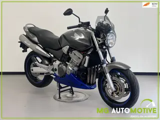 Honda CB 900 F | CB900 F | CB900F | Hornet | Bellypan | Velgstriping