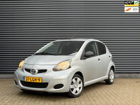 Toyota Aygo 1.0-12V Access RIJKLAAR | AIRCO | NIEUWE APK | LAGE KM