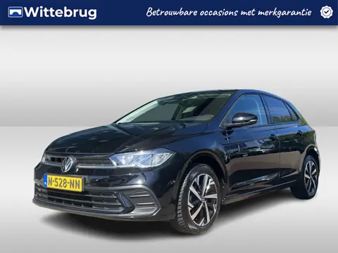 Volkswagen Polo 1.0 TSI Life / Carplay / Getint glas / Airco / Parkeersensoren V+A / 16 Inch