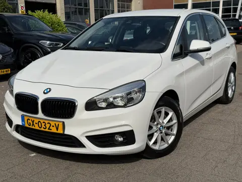 BMW 2-serie Active Tourer 218i Essential / Trekhaak / Cruise control