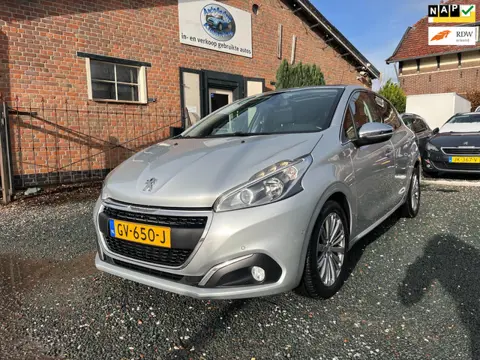 Peugeot 208 1.2 PureTech Allure ( Climate controle + Panorama dak + Navigatie )