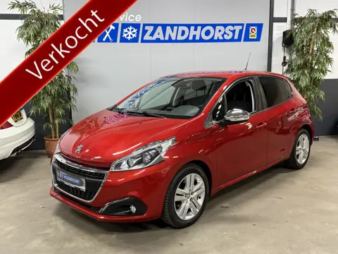 Peugeot 208 1.2 PureTech Signature // Airco // Navi // LM Velgen Verkocht!!!