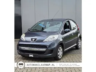 Peugeot 107 1.0-12V XS / APPLE CARPLAY !!! / Nieuwe Koppeling / + onderhoudsbeurt / 1 Jaar APK/ 5-de