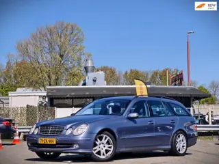 Mercedes-Benz E-klasse Combi 320 CDI Avantgarde / RIJD SCHAKELD GOED / EXPORT /
