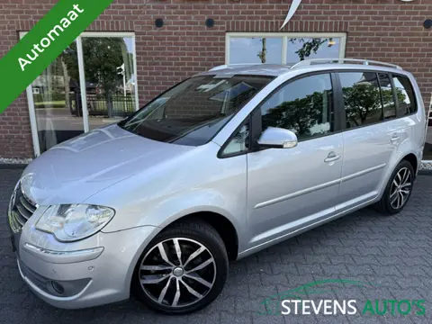 Volkswagen Touran 1.4 TSI Highline 170PK AUTOMAAT NIEUWE APK / TREKHAAK / CRUISE /