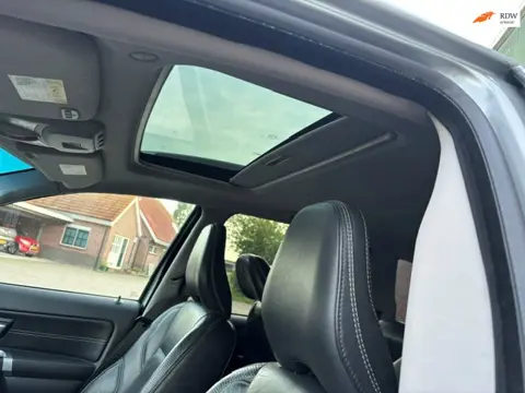 Volvo XC90 3.2 R-DESIGN 7 ZITS AUTOMAAT/SCHUIFDAK/LEER/PDC/TEL