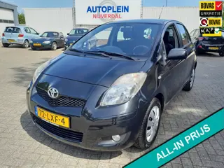 Toyota Yaris 1.3 VVTi Aspiration nette goed onderhouden yaris!