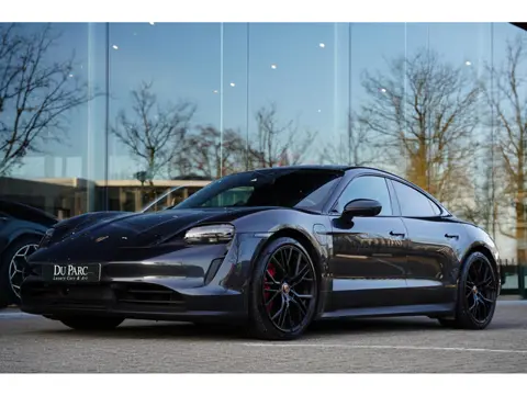 Porsche Taycan 4S Performance 84 kWh / Panoramadak / Sport Chrono Pakket