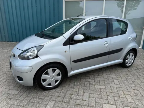 Toyota Aygo 1.0-12V automaat !!!