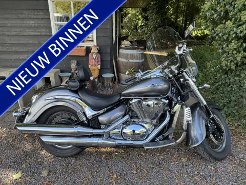 Suzuki C 800 Intruder (bj 2016)
