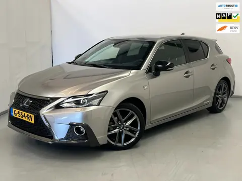 Lexus CT 200h F Sport Line / NL-auto / Camera / Stoelverwarming
