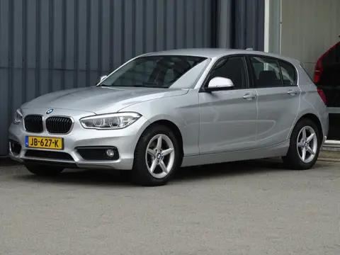 BMW 1-serie 118i Corporate Lease Essential Automaat | LED | Navi