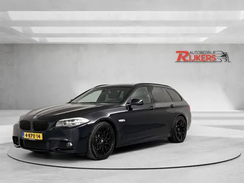 BMW 5-serie- 520i M-Pakket Automaat Panodak,Apple Carpl,Cruise Cont,Camera A,Climate Cont,Stoel verw