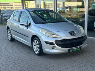 Peugeot 207 1.4-16V Color-line