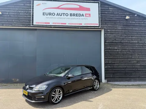 Volkswagen Golf 1.4 TSI ACT Business Edition R Connected