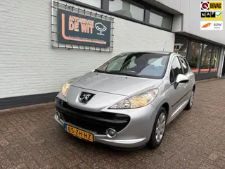 Peugeot 207 1.6 VTi XS lage km stand met NAP