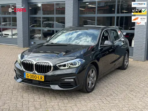 BMW 1-serie 118i Executive Edition Xenon|XlNavi|VirtualDashboard|Nap!!