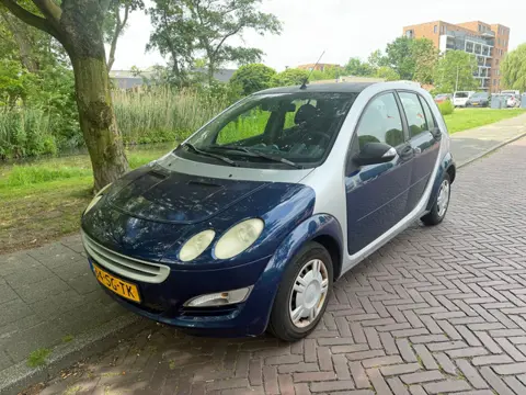 Smart Forfour 1.1 pulse 5drs. APK 2027