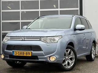 Mitsubishi Outlander 2.0 PHEV instyle+ 203pk | Achteruitrijcamera | Bluetooth | Cruise control | Ele