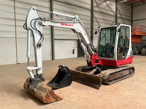 Takeuchi TB 250 (bj 2018)