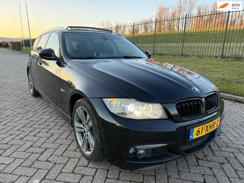 BMW 3-serie Touring 320i Business Line M Sport