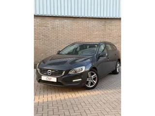 Volvo V60 2.0 D4 Kinetic AIRCO - BLEUTOOTH - NAVI