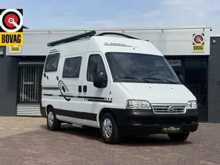 Adria adriatik 244 zeer compacte buscamper dwarsbed luifel 2 slaapplaatsen