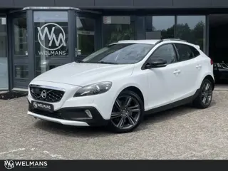 Volvo V40 Cross Country 2.5 T5 AWD Summum 5-cil | P-camera | 19 inch | Navi