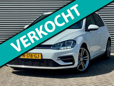 Volkswagen Golf 1.4 TSI Highline 125 PK | R-Line | Trekhaak | Navigatie | 100% Onderhouden | 18 Inch