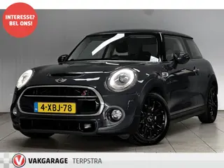 MINI 3-deurs 2.0 Cooper S/ NL AUTO!/ 192pk!/ LMV/ LED Koplampen/ Keyless-GO/ Groot Navi/ Dakspoiler/