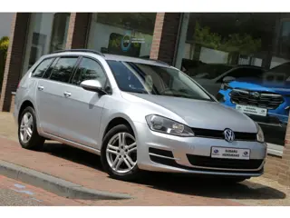 Volkswagen Golf Variant 1.2 TSI Connected Series Navi