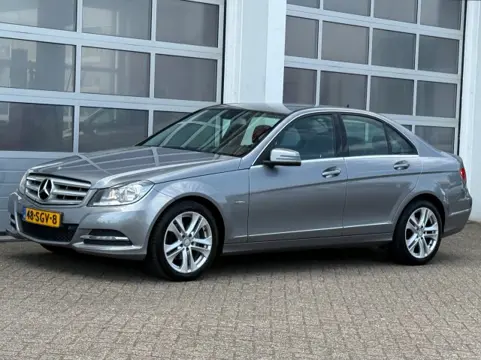 MERCEDES-BENZ C-KLASSE C180 Avantgarde Aut. Navi Pdc Cruise Clima 