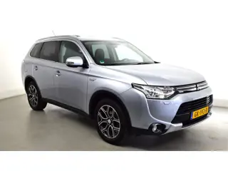 Mitsubishi Outlander 2.0 PHEV Limited Edition X-Line: 4wd, leder bekleding, privacy glas, 4 season b