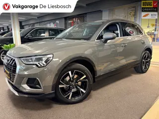 Audi Q3 35 TFSI Business Edition Automaat / pdc / cruise / car-play / stoelverwarming / trekhaak