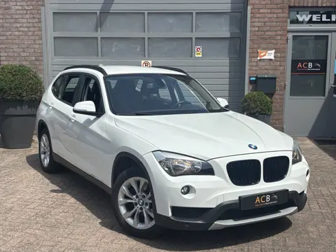 BMW X1 sDrive18i Trekhaak/ navigatie. (bj 2013, automaat)